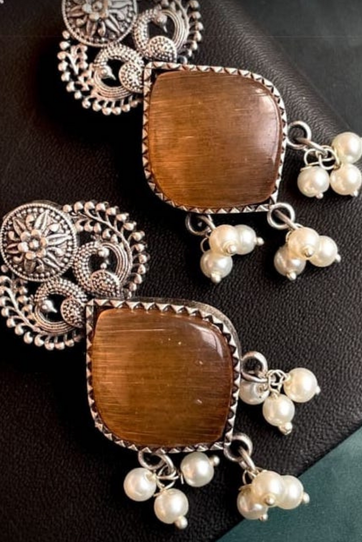 Brown Mayur (EARRINGS)