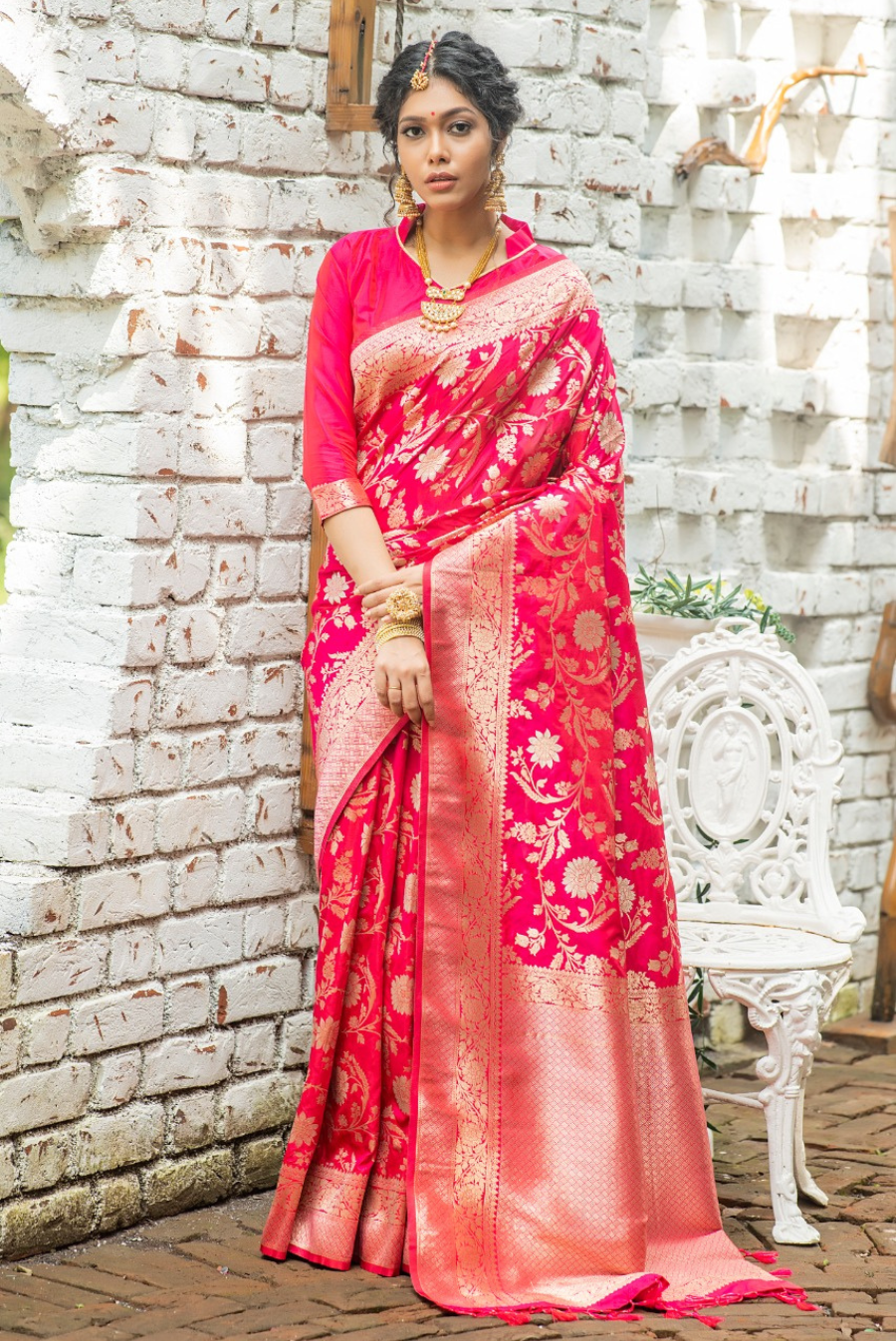 Pink Banarasi Silk Saree With Hand Embroidery 4593SR18