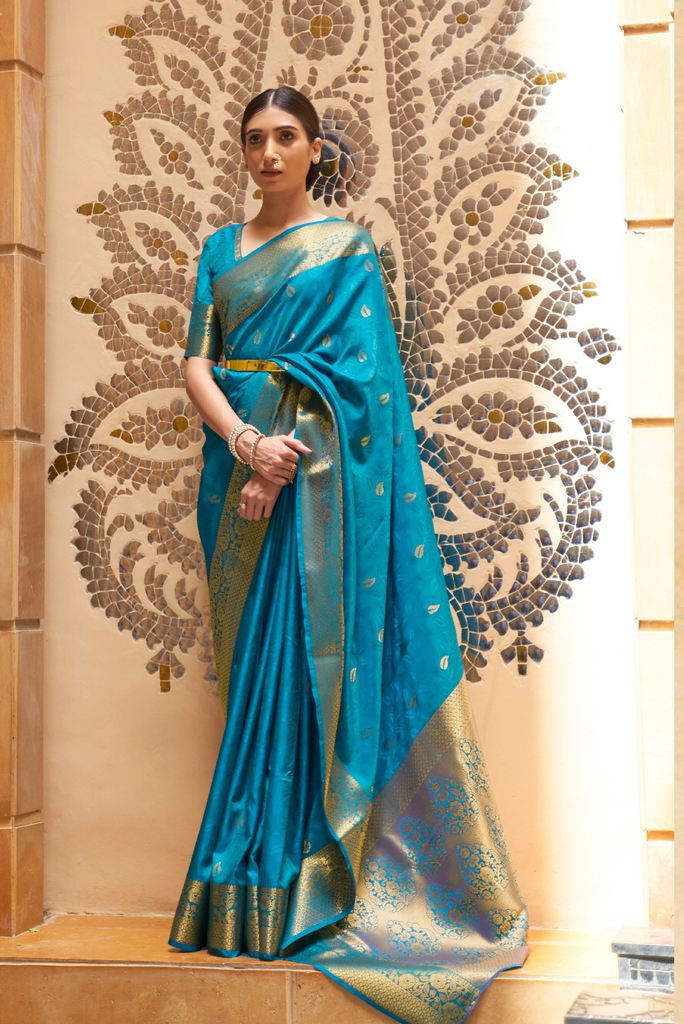 Latest Pure Silk Saree in Blue Color Online on dvanza 2022 dvz0003390