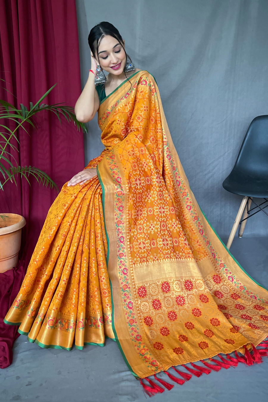 Parrot Green Floral Synthetic Saree